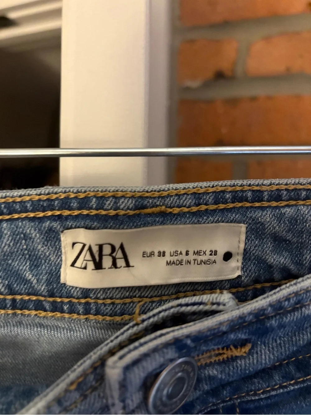 Zara High-Rise Wide-Leg Marine Straight Jeans in Light Blue